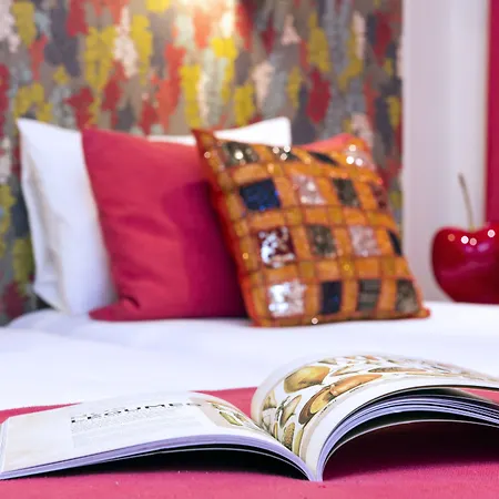 Boheme Hotel 3*